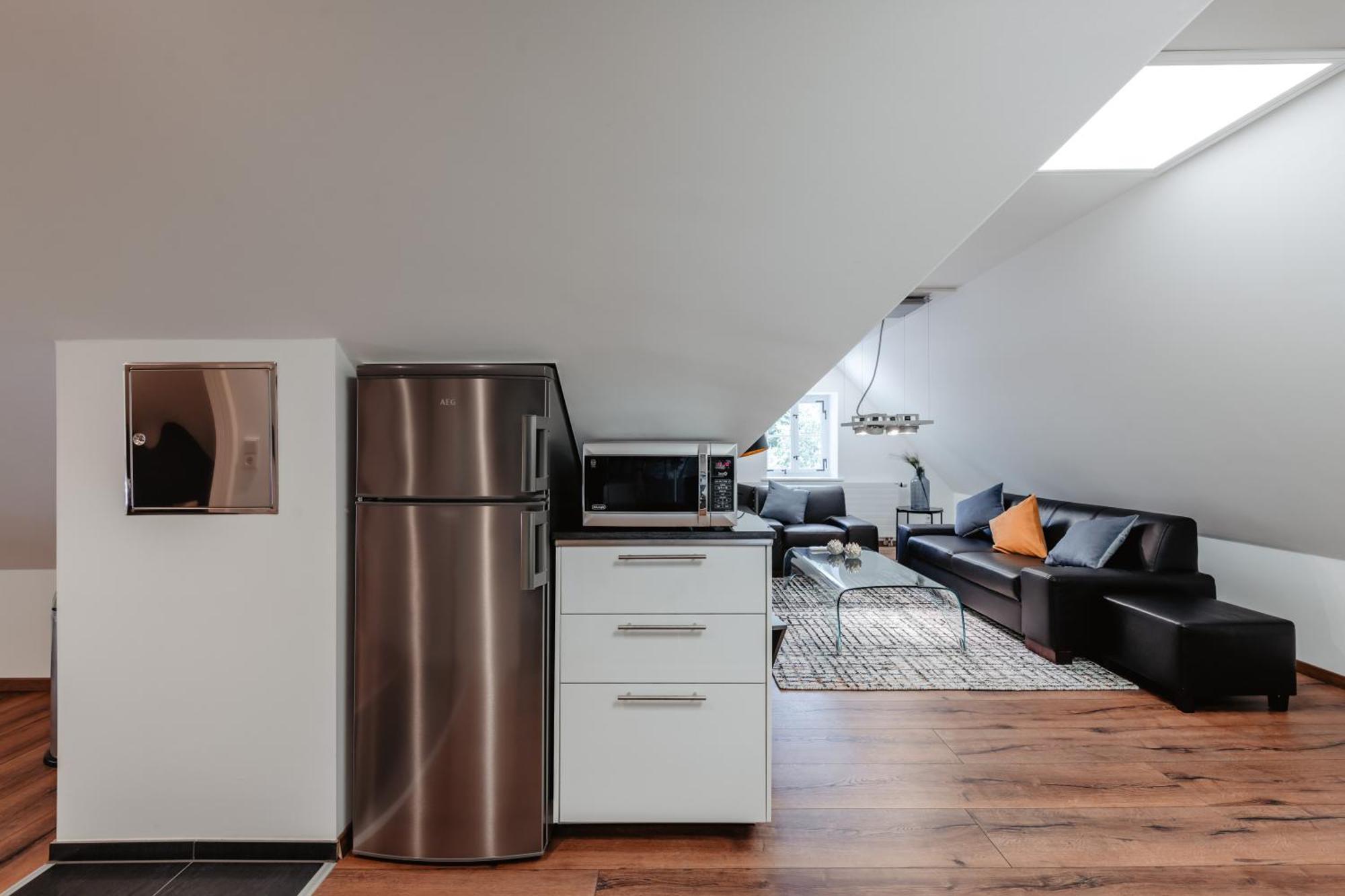 Apartment First Wohnen Gmbh