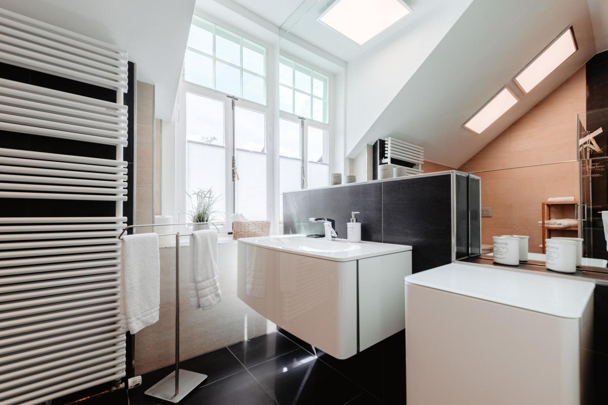 Apartment First Wohnen Gmbh