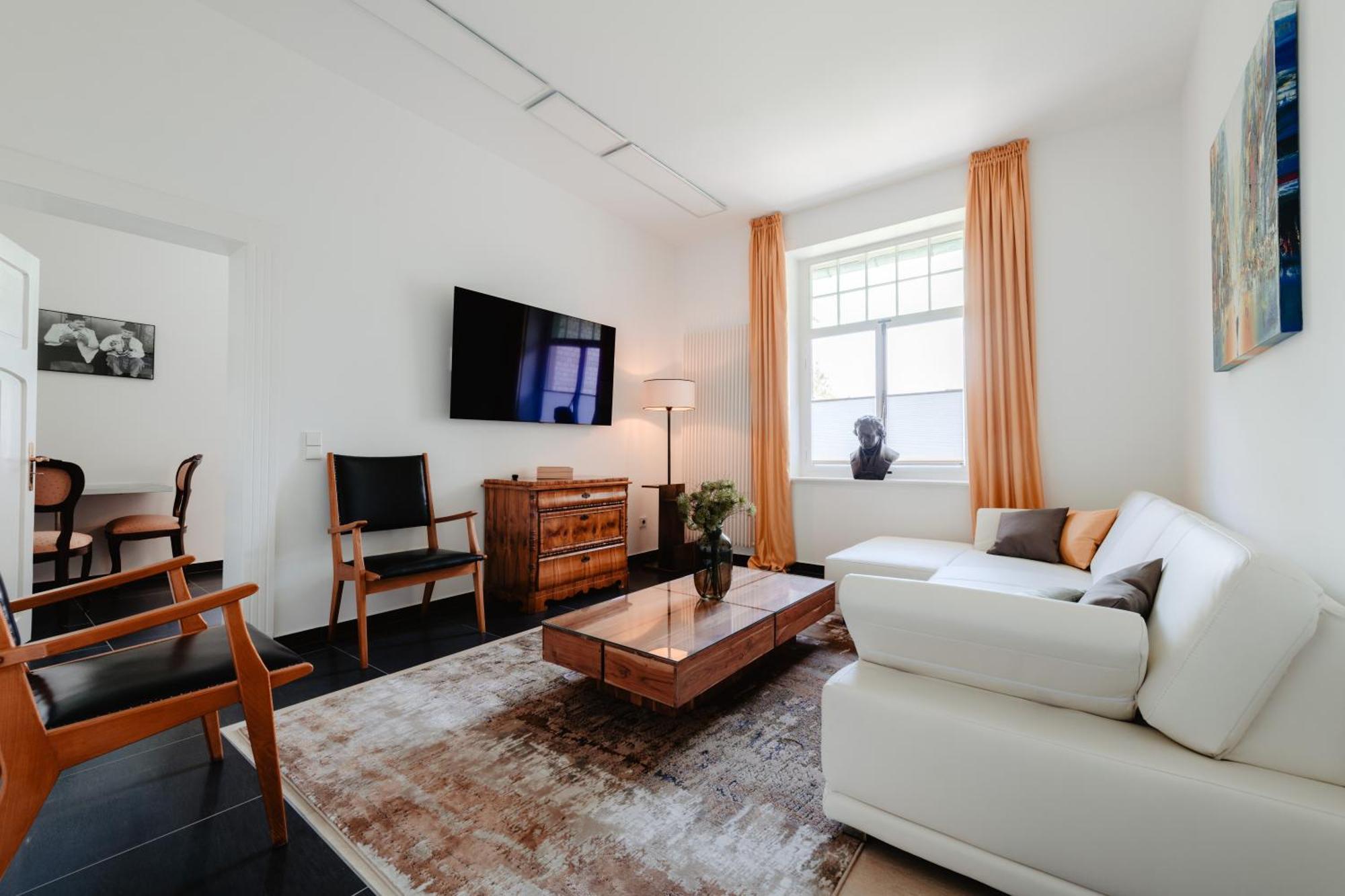 First Wohnen Gmbh Apartment